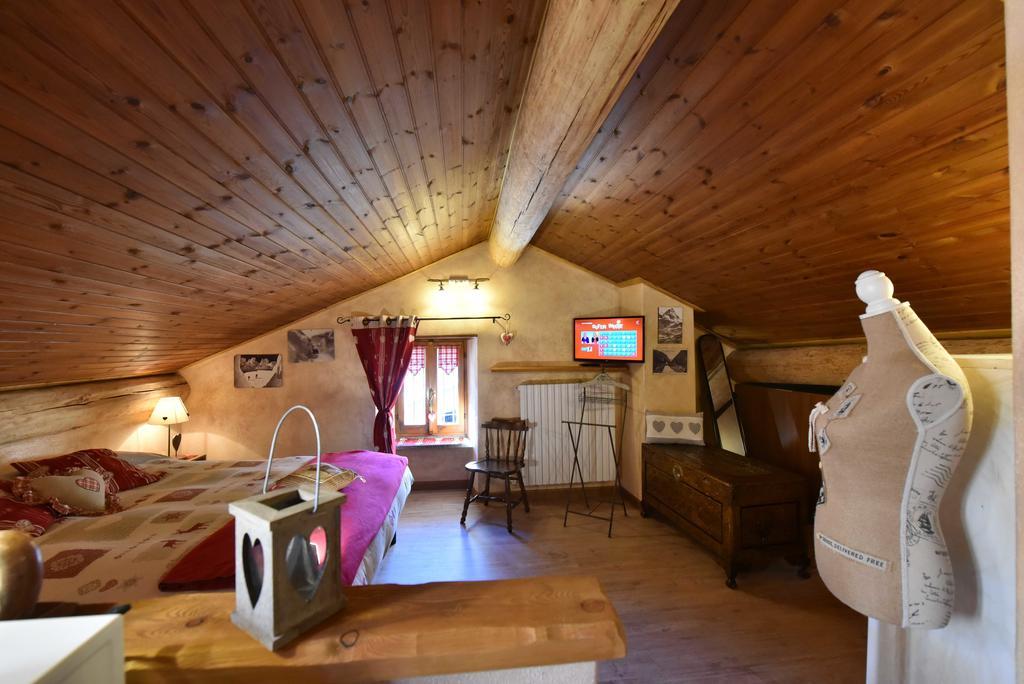 L'Ancien Paquier Chambre D'Hotes Valtournenche Exterior foto
