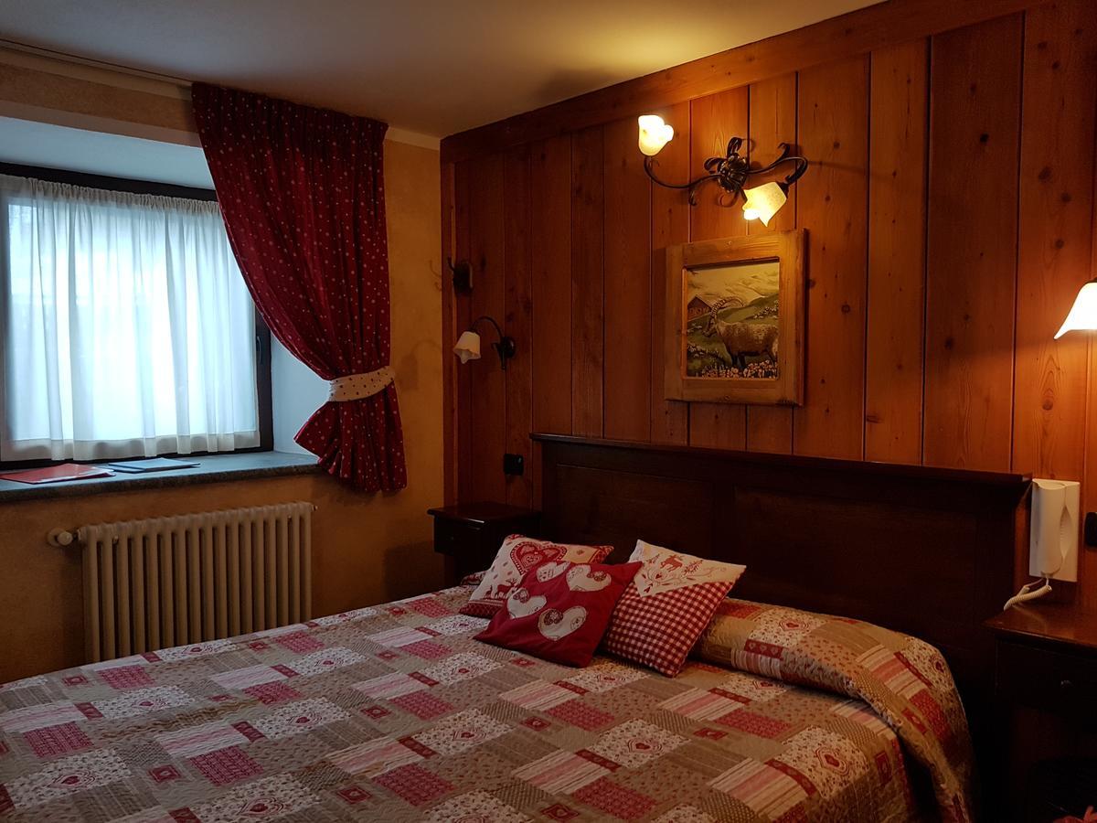 L'Ancien Paquier Chambre D'Hotes Valtournenche Exterior foto